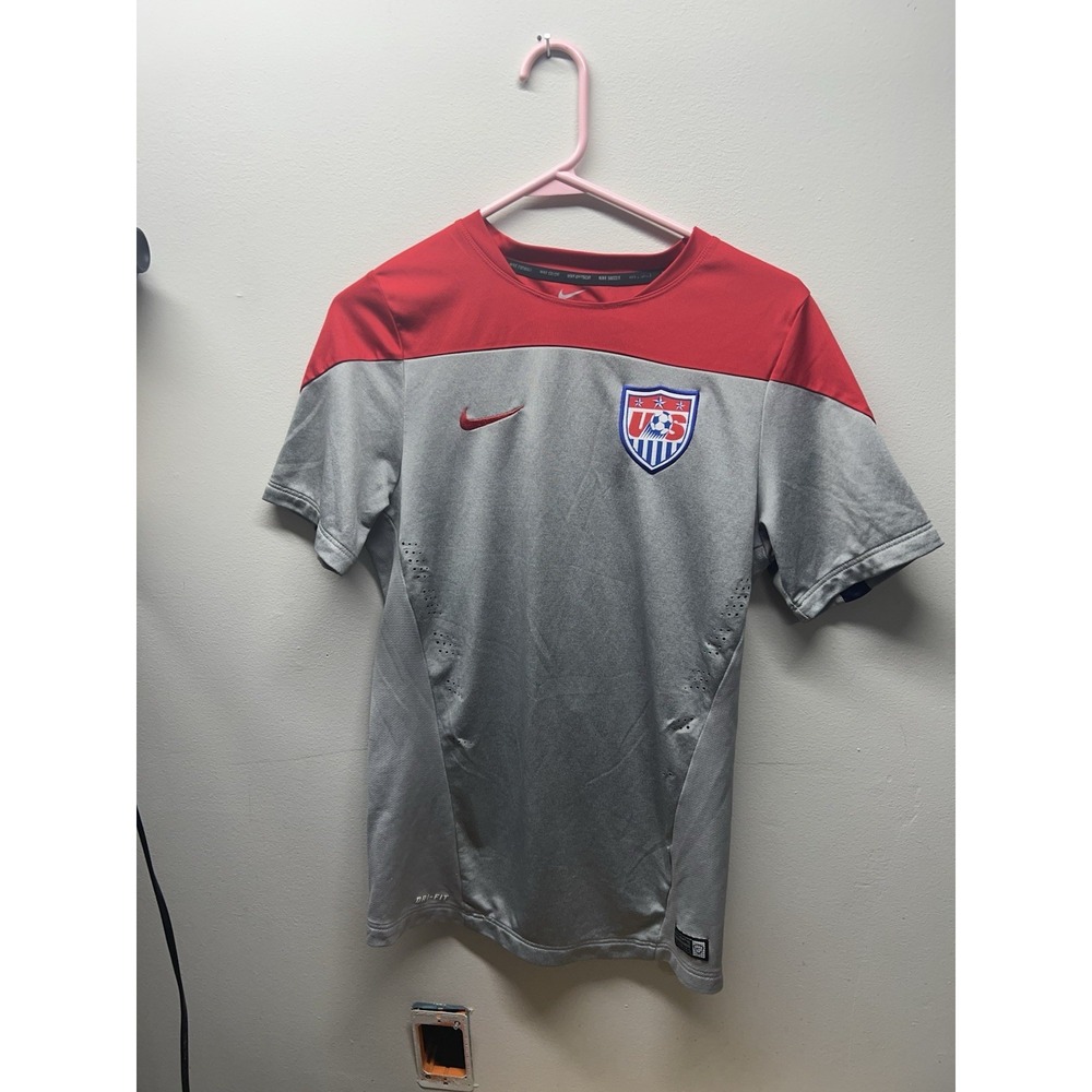 #M101  Nike Dri Fit Women's Small USWNT SOCCER TRAINING JERSEY TOP